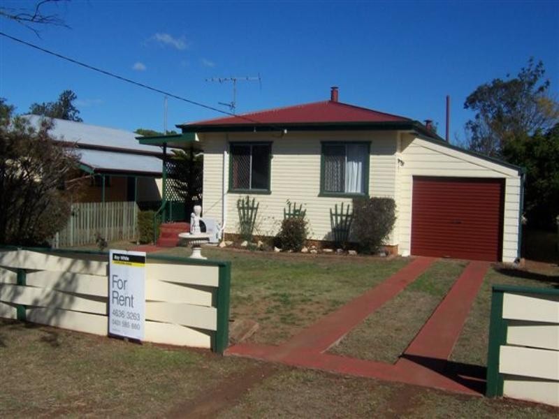 30 Buckland Street, Harristown QLD 4350