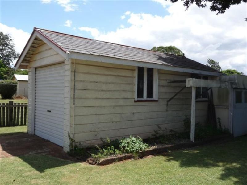 13 Warwick Street, Harristown QLD 4350