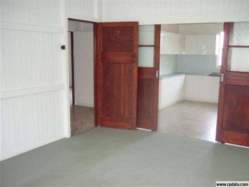 10 Dodd Street, Newtown QLD 4305