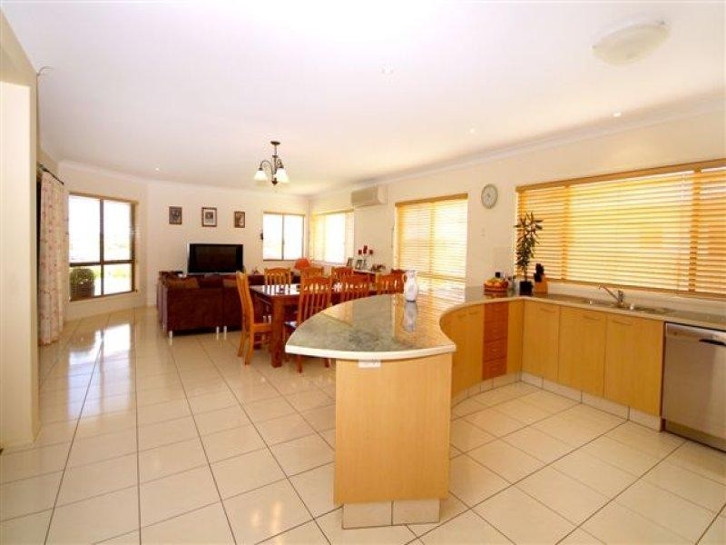 7 Ridgewood Drive, Kearneys Spring QLD 4350