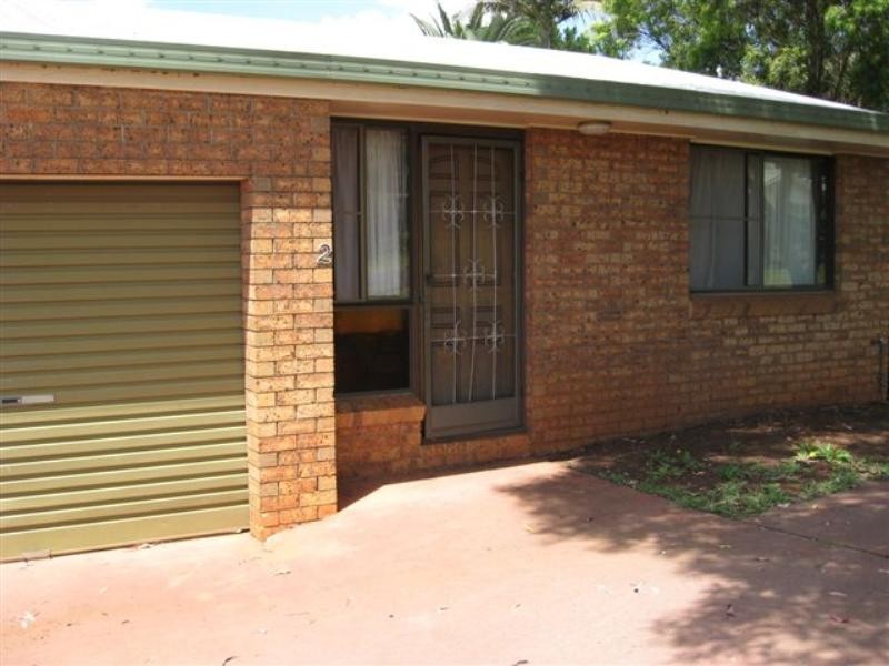 2/1 Greenbury Street, Rockville QLD 4350