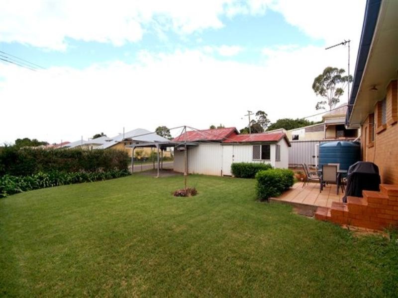 15 Belgium Street, South Toowoomba QLD 4350