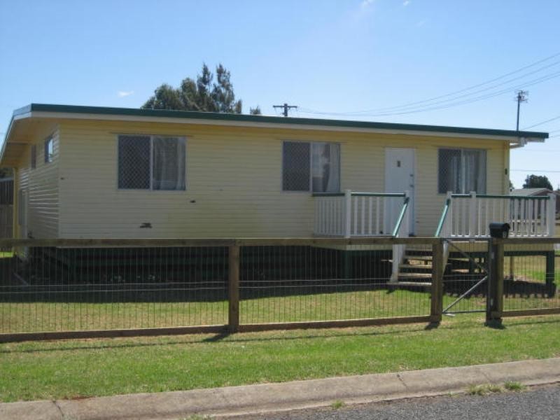 1 Bennett Street, Wilsonton QLD 4350