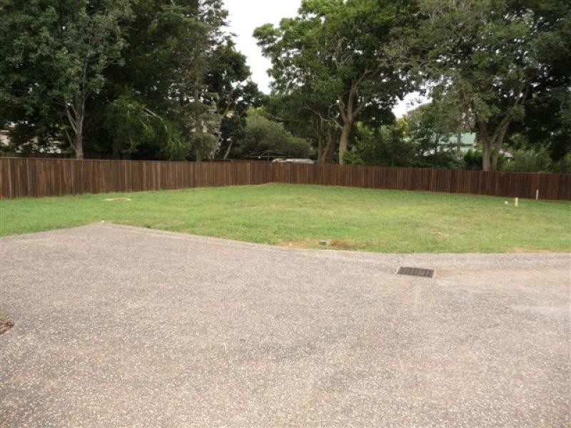 24 Rhyde Street, Mount Lofty QLD 4350