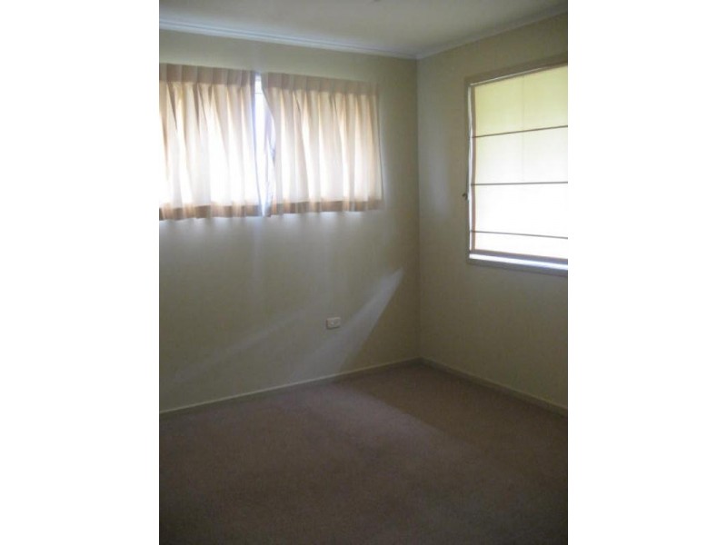 18 Cossart Street, Centenary Heights QLD 4350