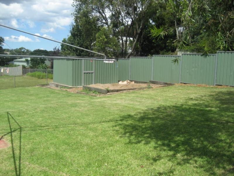 18 Cossart Street, Centenary Heights QLD 4350