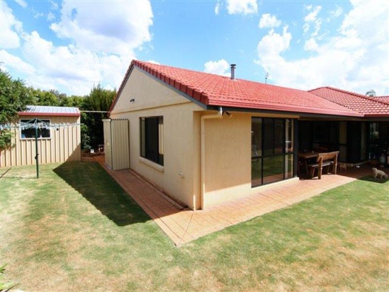 6 Lillypilly Court, Middle Ridge QLD 4350