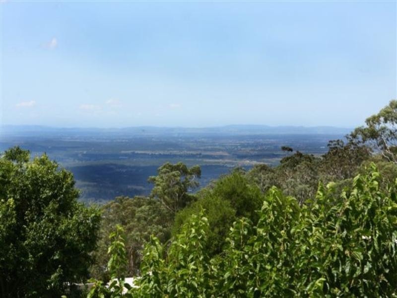 32 Katoomba Crescent, Prince Henry Heights QLD 4350