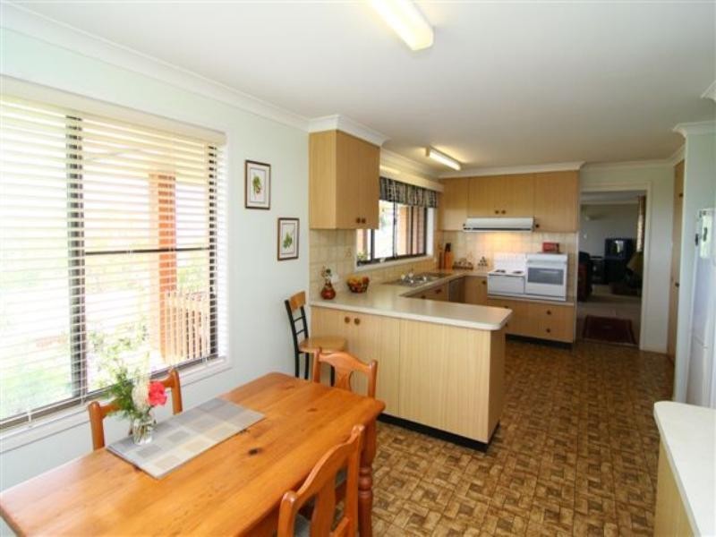 32 Katoomba Crescent, Prince Henry Heights QLD 4350