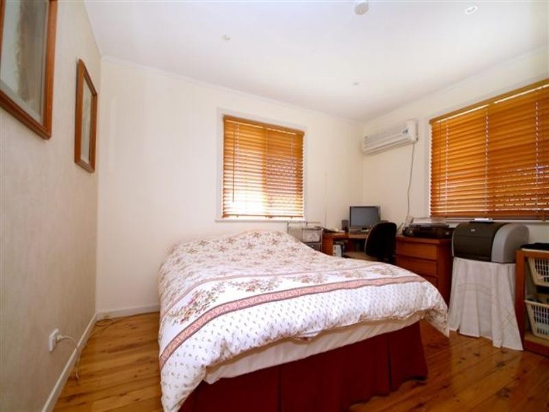 13 Berghofer Street, Rockville QLD 4350