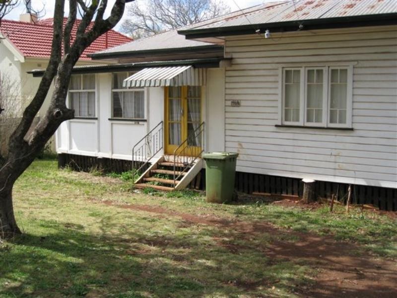 198B West Street, South Toowoomba QLD 4350