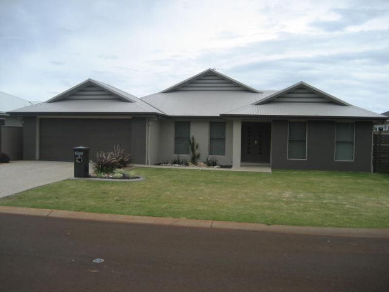 7 Beardsworth Court, Middle Ridge QLD 4350
