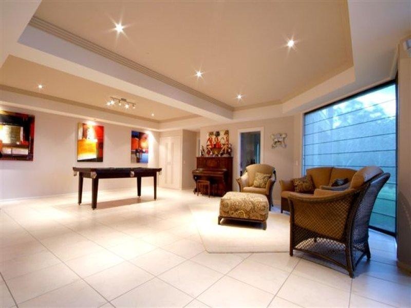 2 Mackenzie Street, Mount Lofty QLD 4350