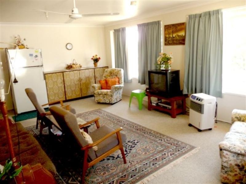 511 South Street, Harristown QLD 4350