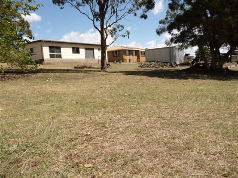 511 South Street, Harristown QLD 4350