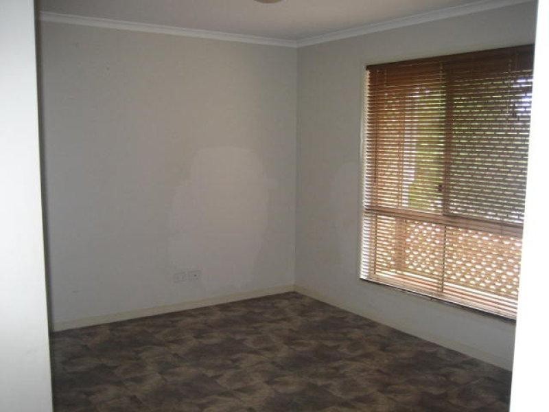 1 Hardy Court, Wilsonton QLD 4350