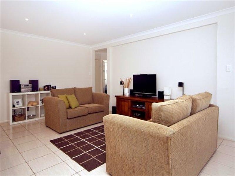 15 Rosella Street, Rangeville QLD 4350