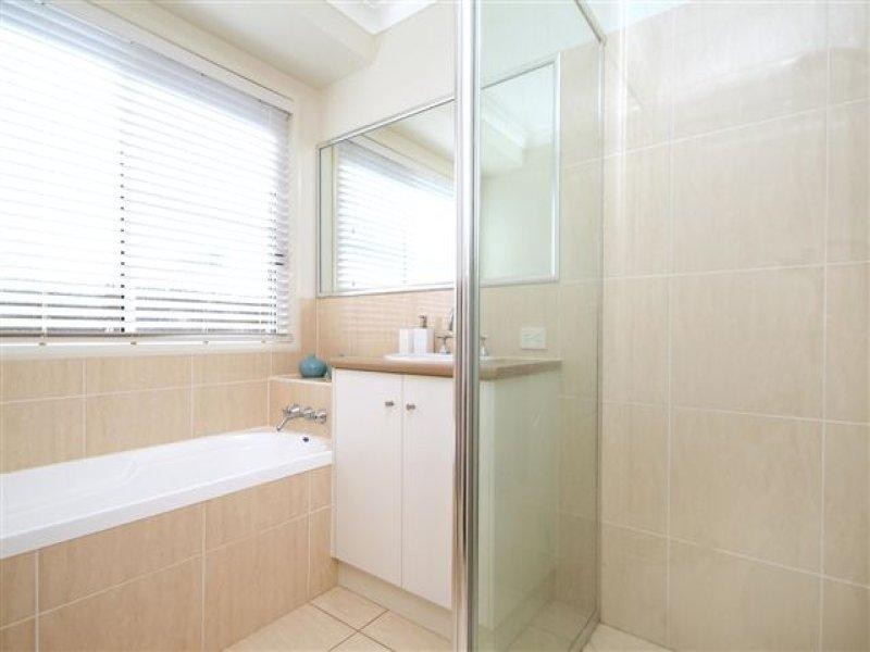 15 Rosella Street, Rangeville QLD 4350