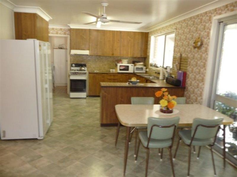 513 South Street, Harristown QLD 4350