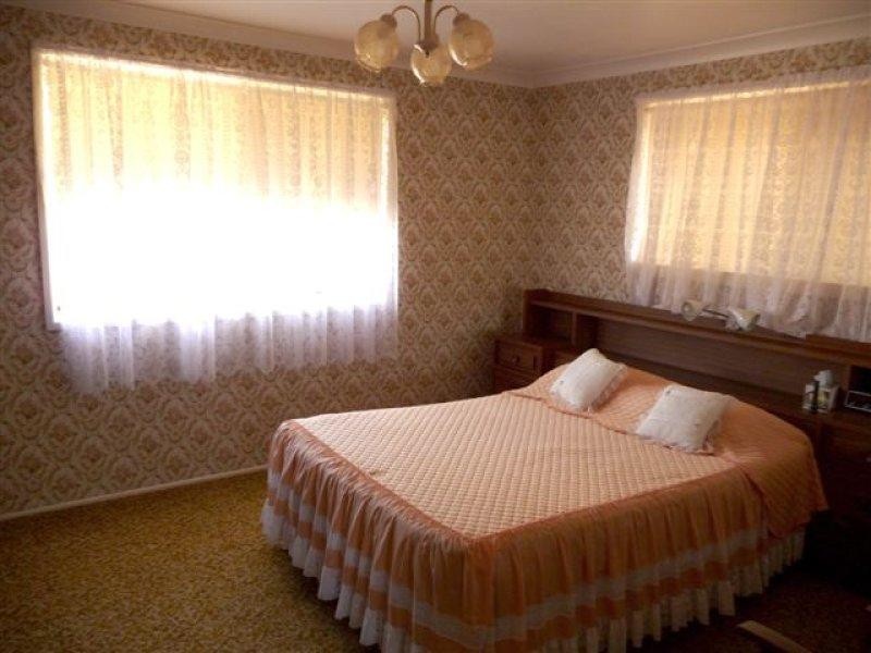 513 South Street, Harristown QLD 4350