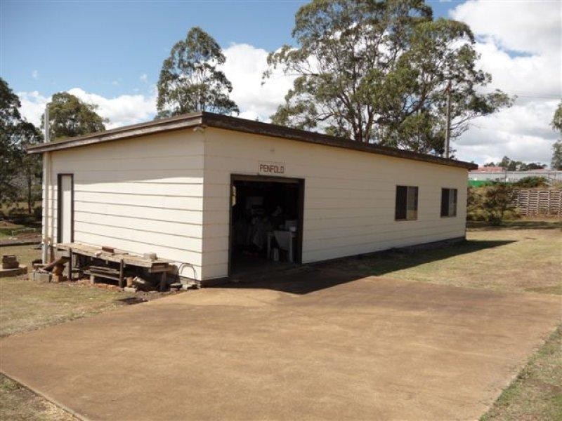 513 South Street, Harristown QLD 4350