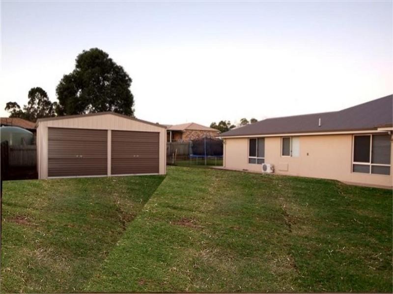 6 Jacaranda Court, Westbrook QLD 4350