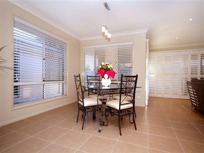 6 Jacaranda Court, Westbrook QLD 4350