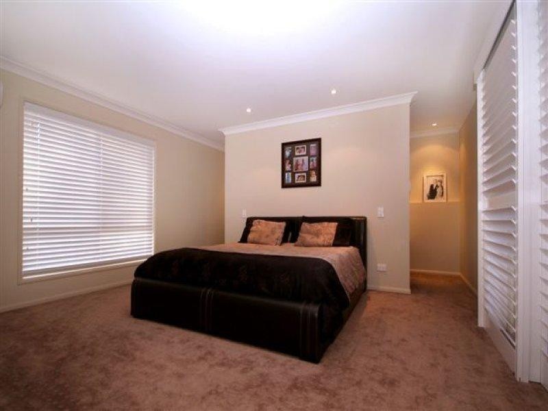 6 Jacaranda Court, Westbrook QLD 4350
