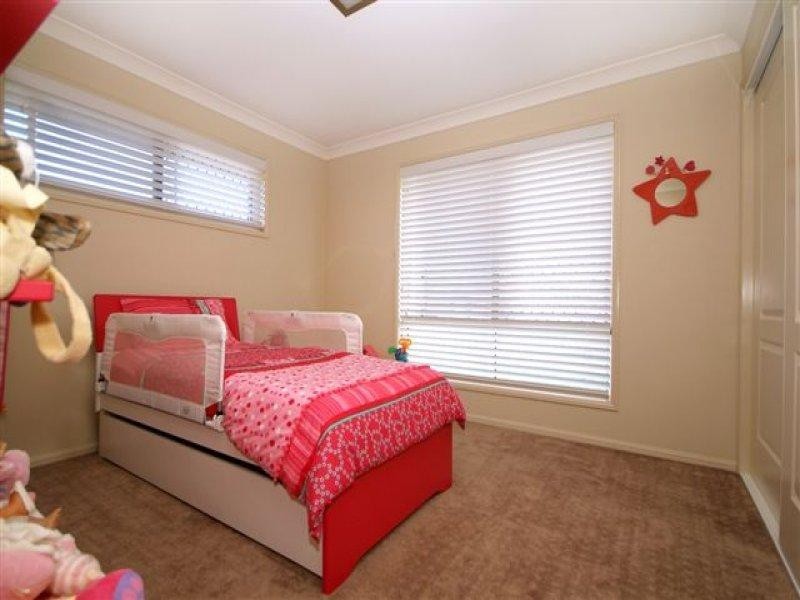 6 Jacaranda Court, Westbrook QLD 4350