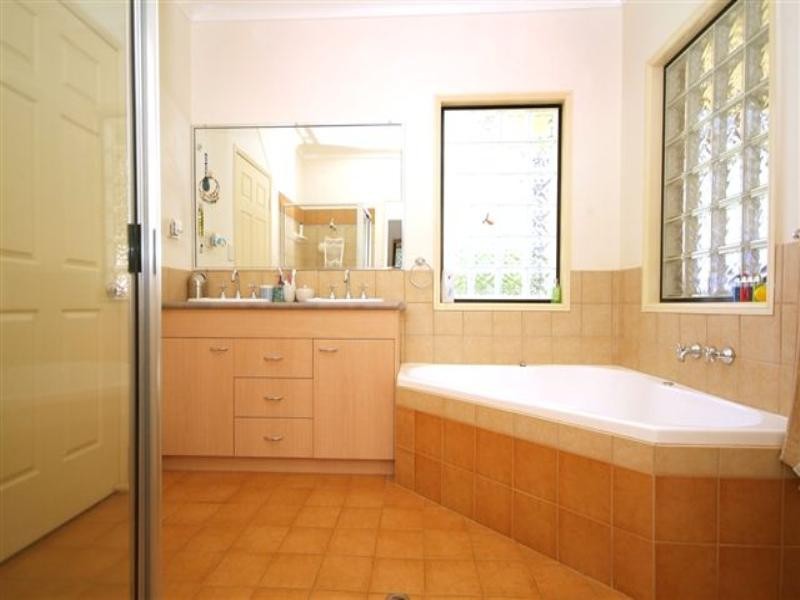 29 Diosma Drive, Highfields QLD 4352