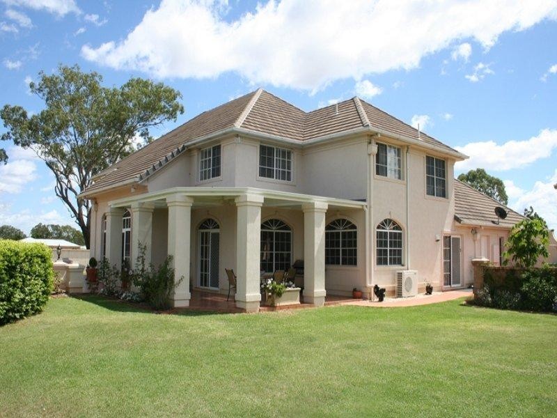 26 Sussex Drive, Oakey QLD 4401