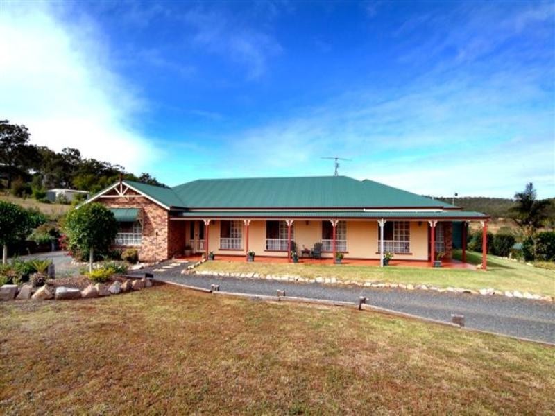 286 Hayden Street, Mount Rascal QLD 4350
