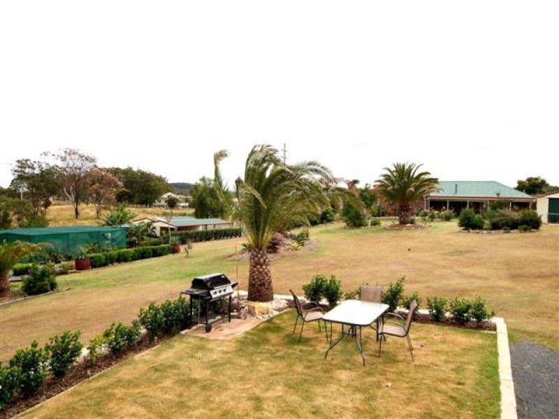 286 Hayden Street, Mount Rascal QLD 4350