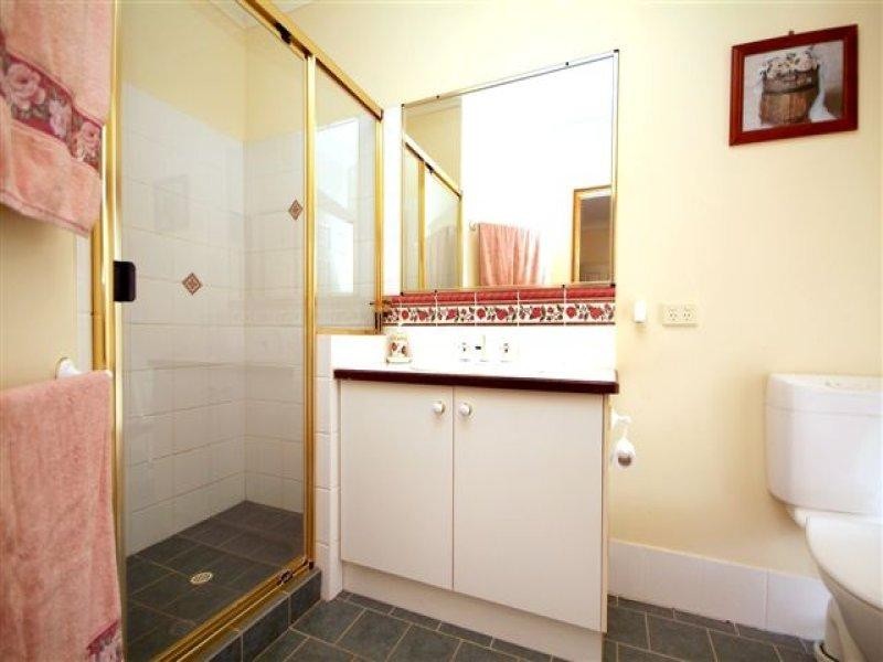 286 Hayden Street, Mount Rascal QLD 4350