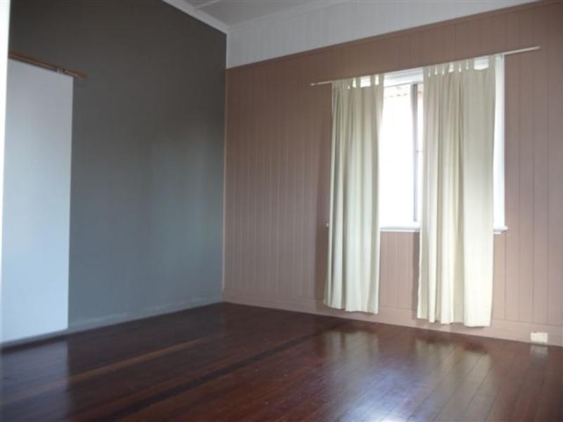 99a Bridge Street, Mount Lofty QLD 4350