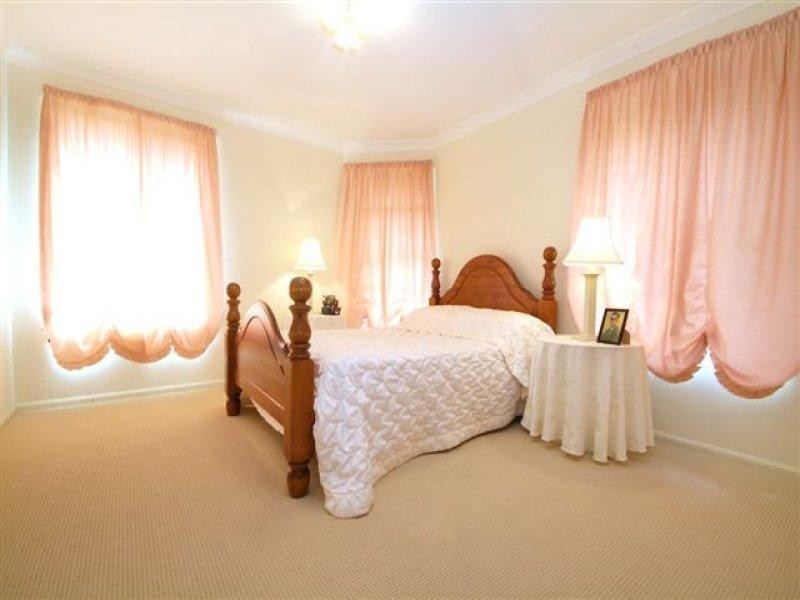 16 Poppy Court, Middle Ridge QLD 4350