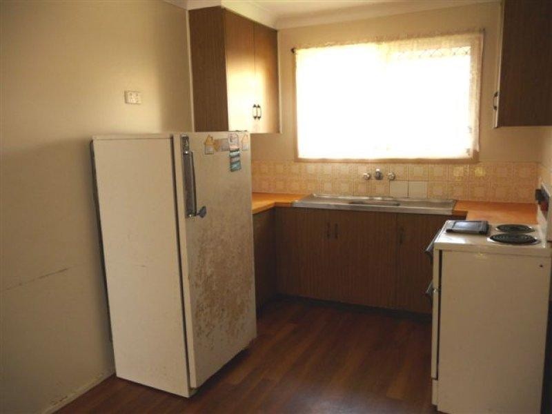 1 and 2/471 West Street, Darling Heights QLD 4350