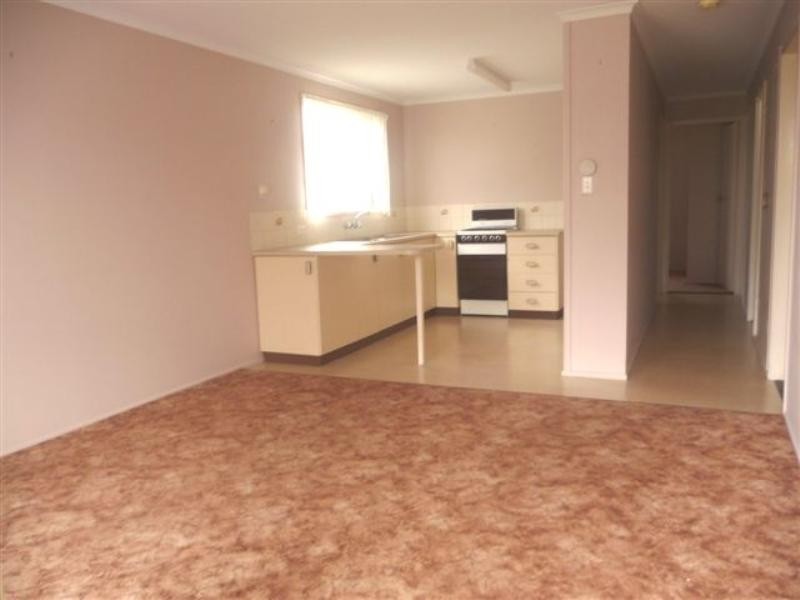 Units 1 & 2 4 Lavena Drive & 471 West Street, Darling Heights QLD 4350