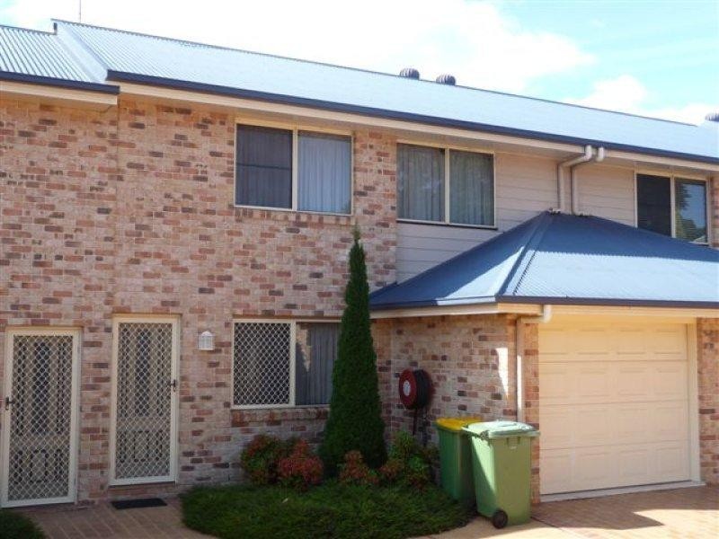 6/27 Gladstone Street, Newtown QLD 4305