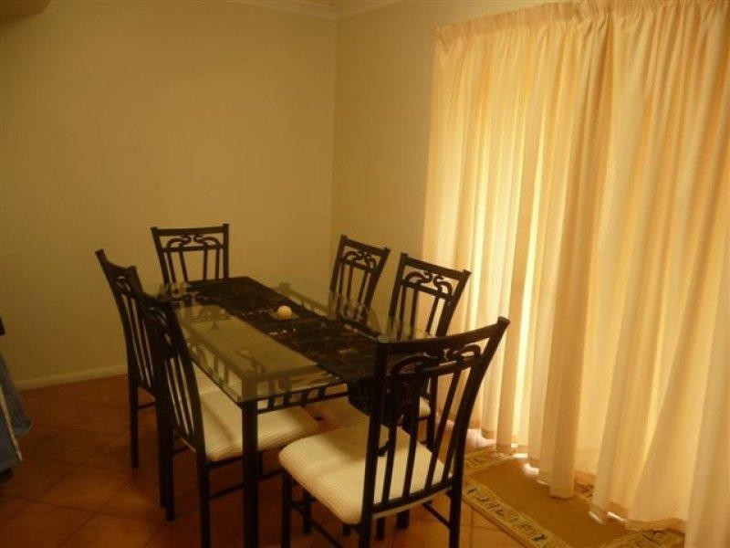 6/27 Gladstone Street, Newtown QLD 4305