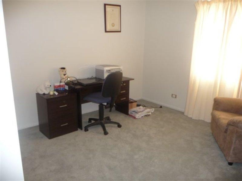 6/27 Gladstone Street, Newtown QLD 4305