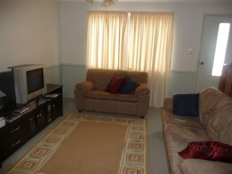 6/27 Gladstone Street, Newtown QLD 4305