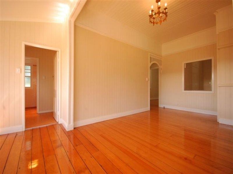 137 Holberton Street, Newtown QLD 4350