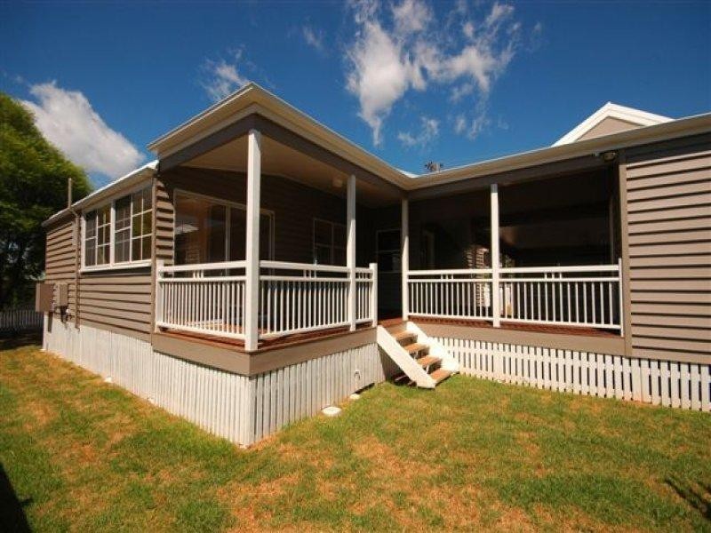 137 Holberton Street, Newtown QLD 4350