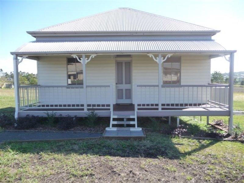 8 Phipps Drive, Meringandan QLD 4352