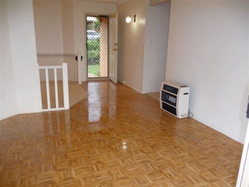 42 Melway Crescent, Harristown QLD 4350