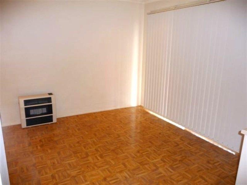 42 Melway Crescent, Harristown QLD 4350