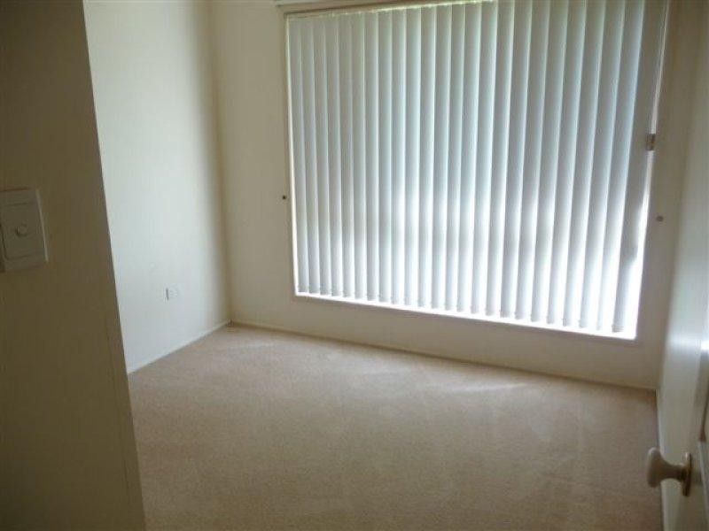 42 Melway Crescent, Harristown QLD 4350