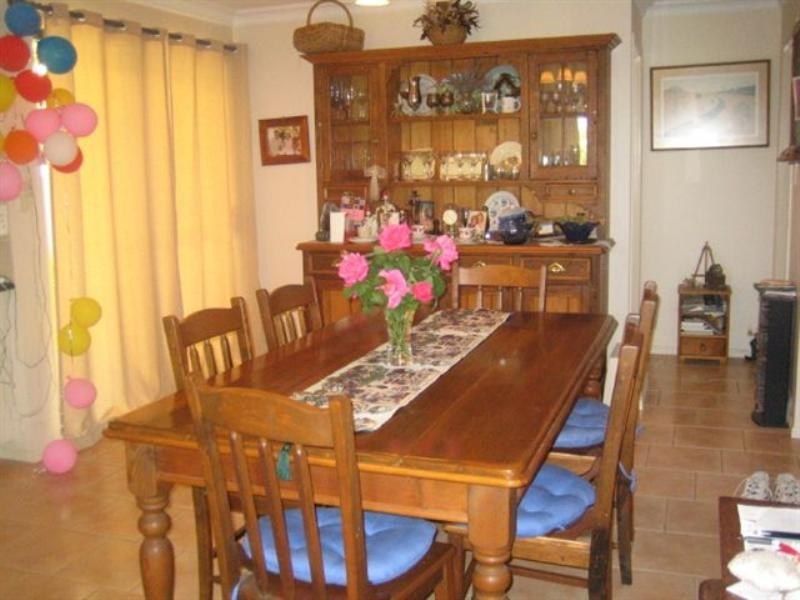 1 Lillian Court, Harristown QLD 4350