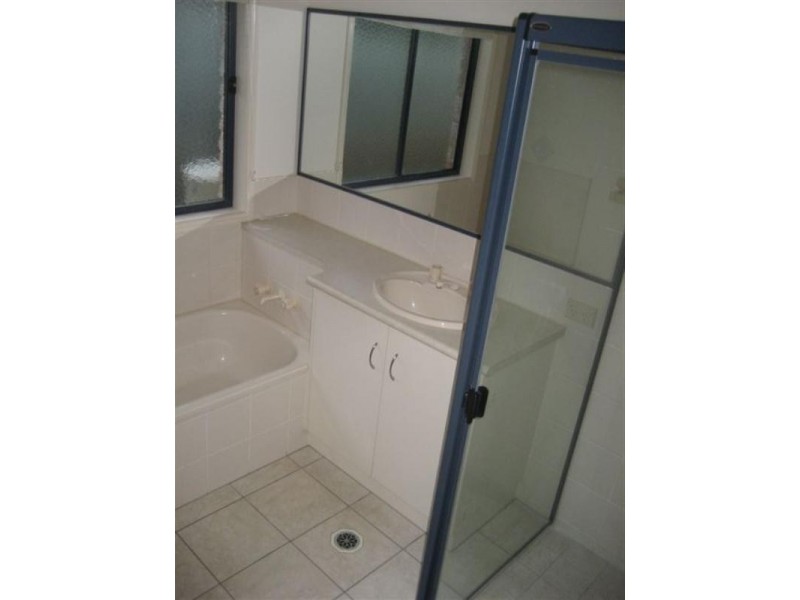 1 Lillian Court, Harristown QLD 4350